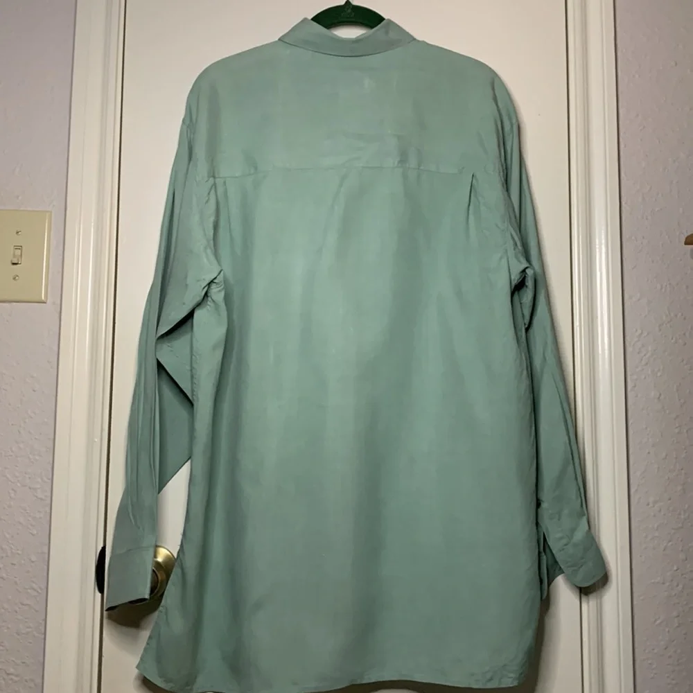 Vintage Men's Mint Green Button-Up Silk Shirt (S) - Picture 7 of 8